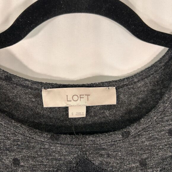 LOFT Blouse Women's Small Dark Grey Cold Shoulder 3/4 Sleeve Lightweight - Picture 3 of 5